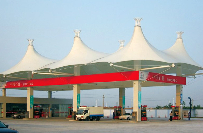 膜結(jié)構(gòu)加油站有什么優(yōu)點？為什么加油站頂棚優(yōu)先選擇膜結(jié)構(gòu)？