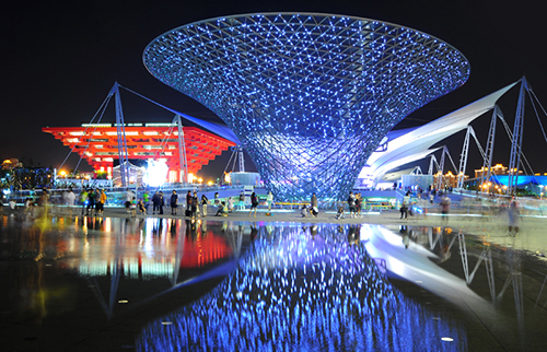 世界規(guī)模最大PTFE連續(xù)張拉索膜結構雕塑