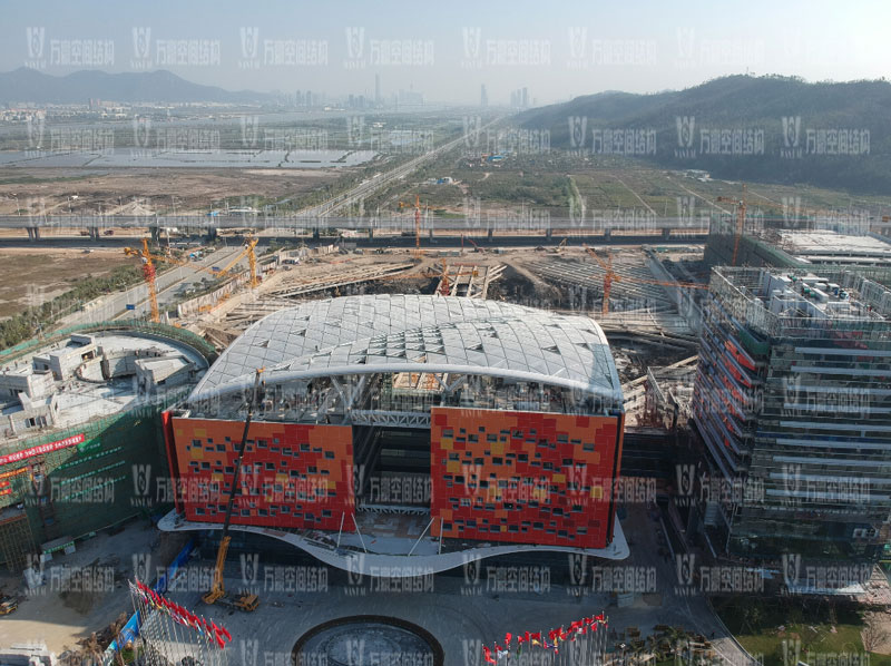 如何減少ETFE膜結(jié)構(gòu)設(shè)計(jì)成本？ETFE膜結(jié)構(gòu)設(shè)計(jì)中哪些費(fèi)用可以控制？