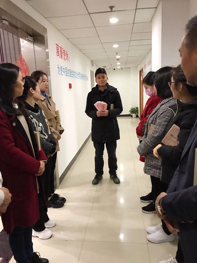 萬豪空間結(jié)構(gòu)福利:給辛勤付出的優(yōu)秀員工現(xiàn)金獎勵 萬豪空間結(jié)構(gòu)福利:給辛勤付出的優(yōu)秀員工現(xiàn)金獎勵