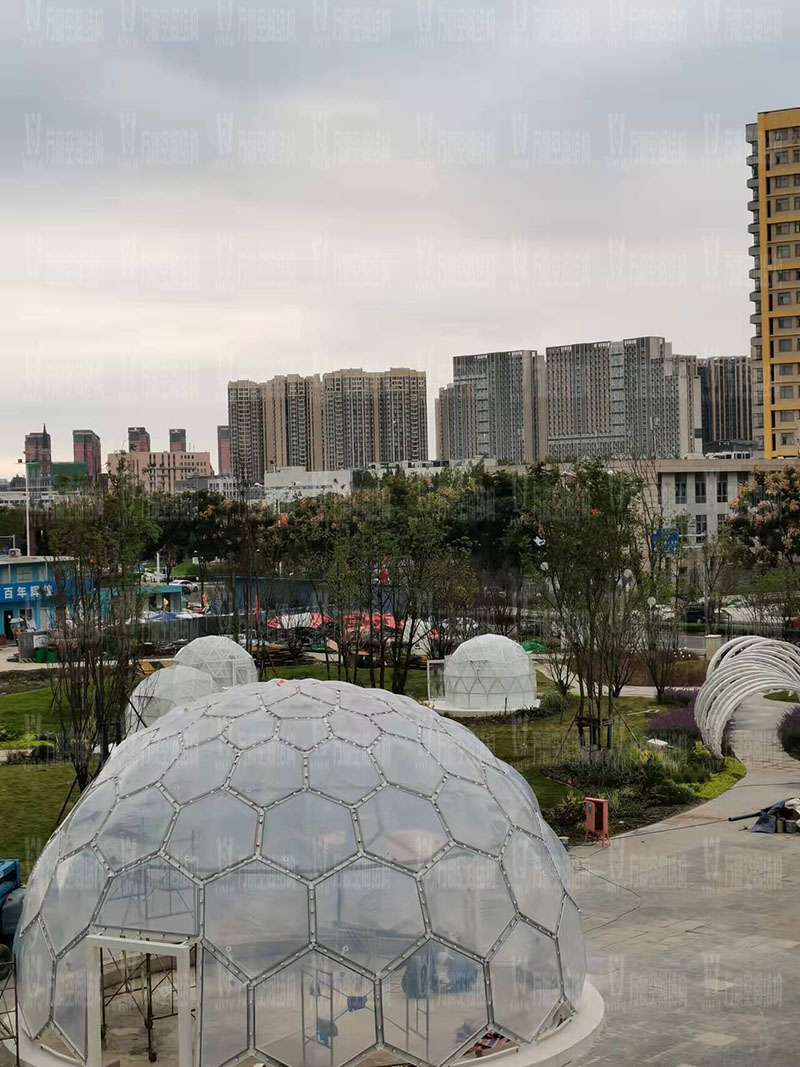 無線創(chuàng)智城市功能空間業(yè)態(tài)優(yōu)化五星集市鋼膜結構工程膜結構安裝中