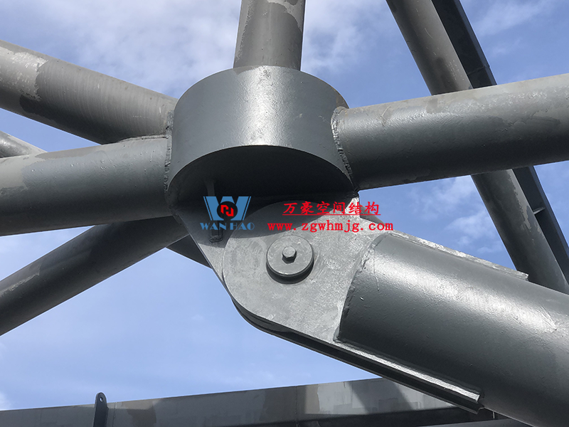 明宇廣場(chǎng)6號(hào)地塊商業(yè)（萬(wàn)達(dá)廣場(chǎng)）改造項(xiàng)目鋼膜結(jié)構(gòu)ETFE蓋頂天幕工程進(jìn)入鋼結(jié)構(gòu)吊裝階段