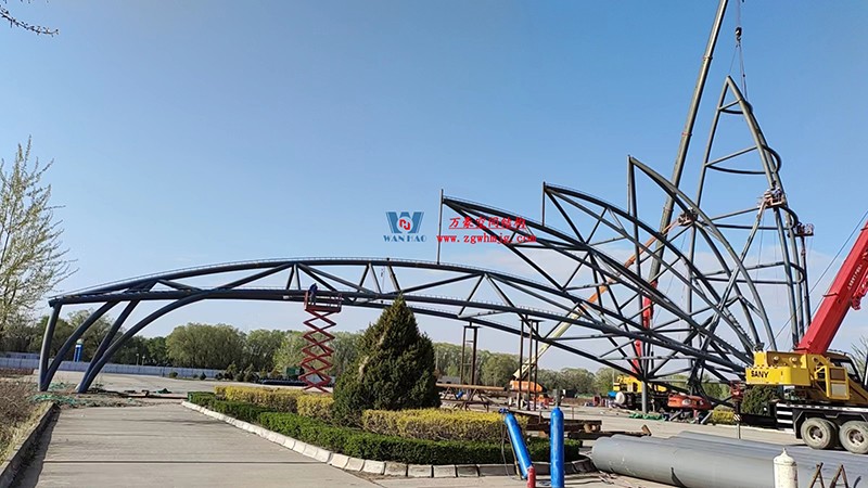 芳菲四月，共鑒美好！陜西定邊馬蓮灘沙漠公園鋼膜結(jié)構(gòu)工程最新進展播報