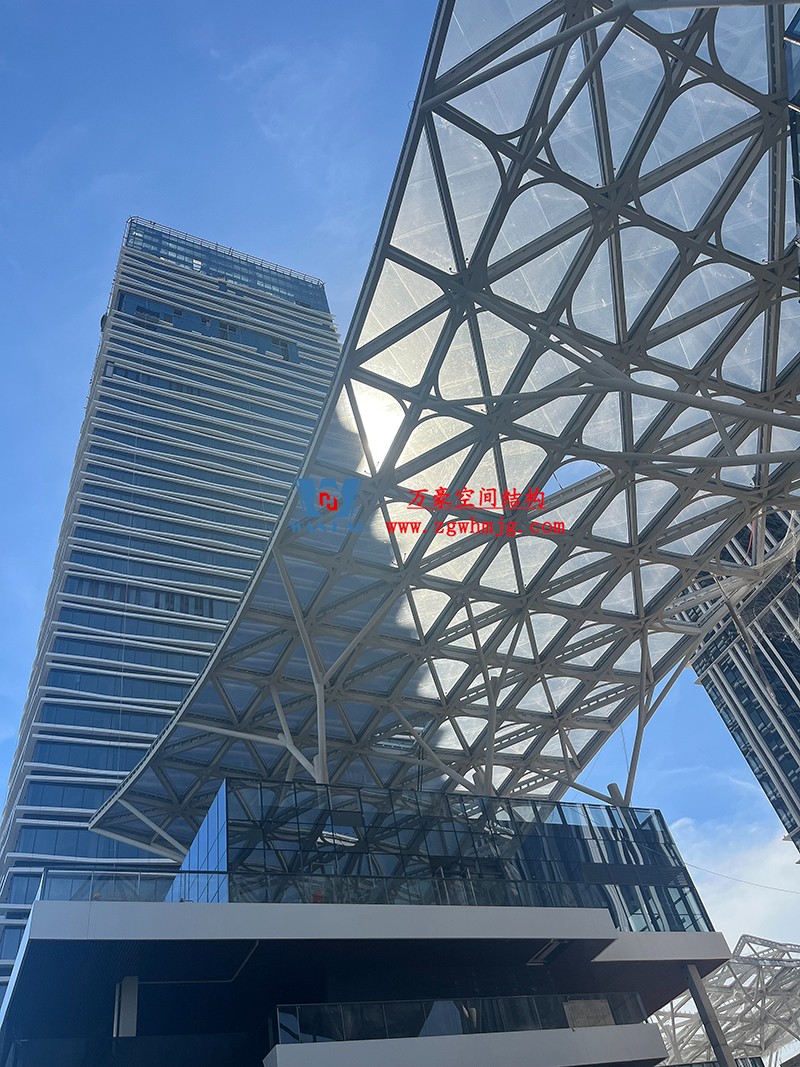 縱使烈日炎炎，腳步從未止歇！海南這個(gè)ETFE氣枕膜項(xiàng)目施工進(jìn)度有最新消息