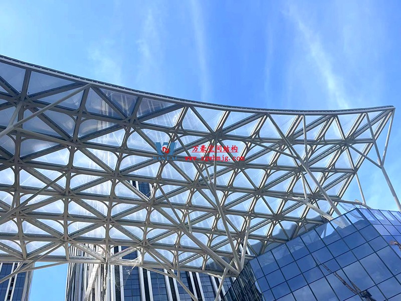 縱使烈日炎炎，腳步從未止歇！海南這個(gè)ETFE氣枕膜項(xiàng)目施工進(jìn)度有最新消息