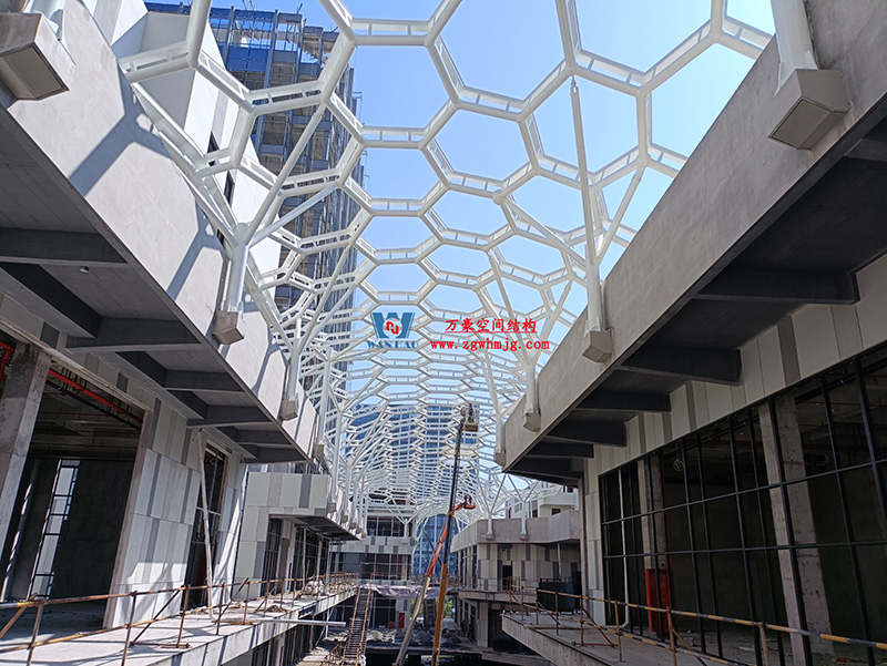 建筑藝術(shù)中鋼結(jié)構(gòu)的力學(xué)美感表達