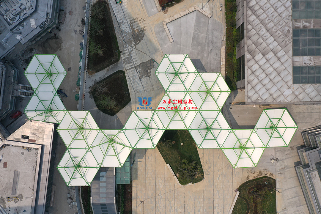 膜結(jié)構(gòu)遮陽雨棚受歡迎的主要原因是什么？