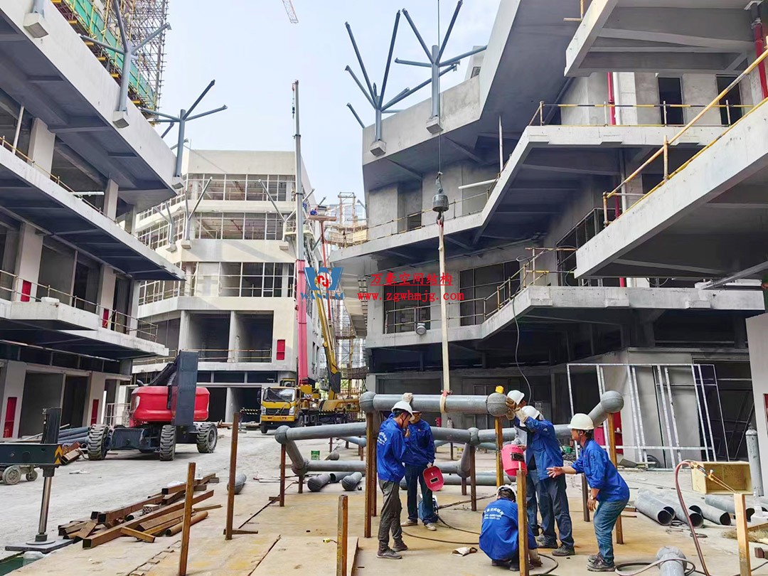 已完工，這個ETFE氣枕商業(yè)天幕閃亮登場！