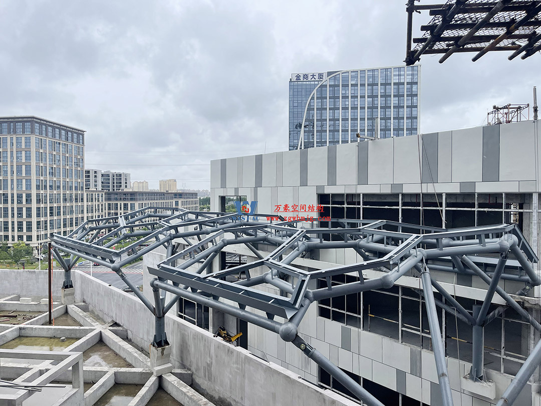 已完工，這個ETFE氣枕商業(yè)天幕閃亮登場！