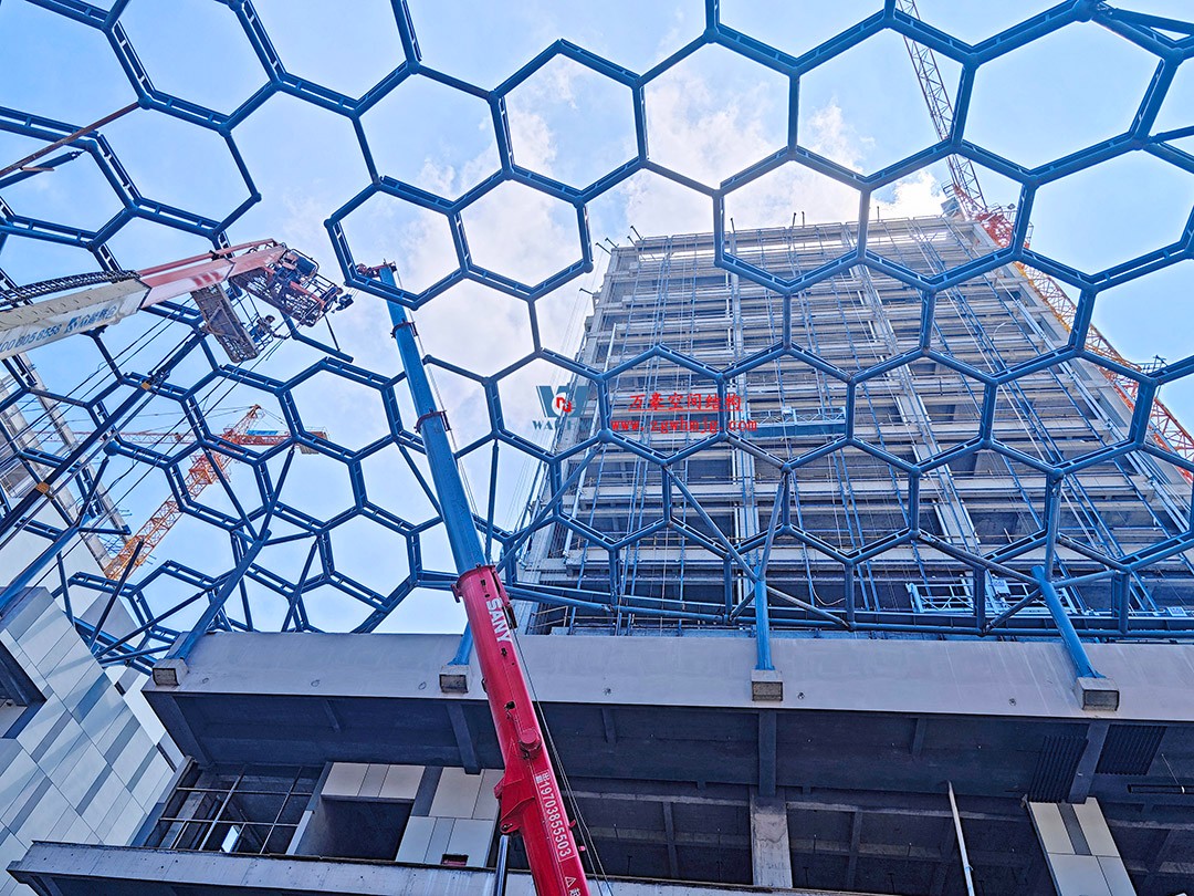 已完工，這個ETFE氣枕商業(yè)天幕閃亮登場！