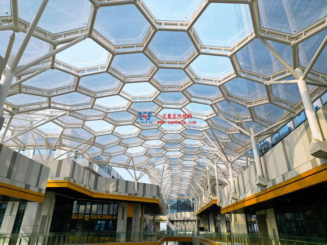 已完工，這個ETFE氣枕商業(yè)天幕閃亮登場！