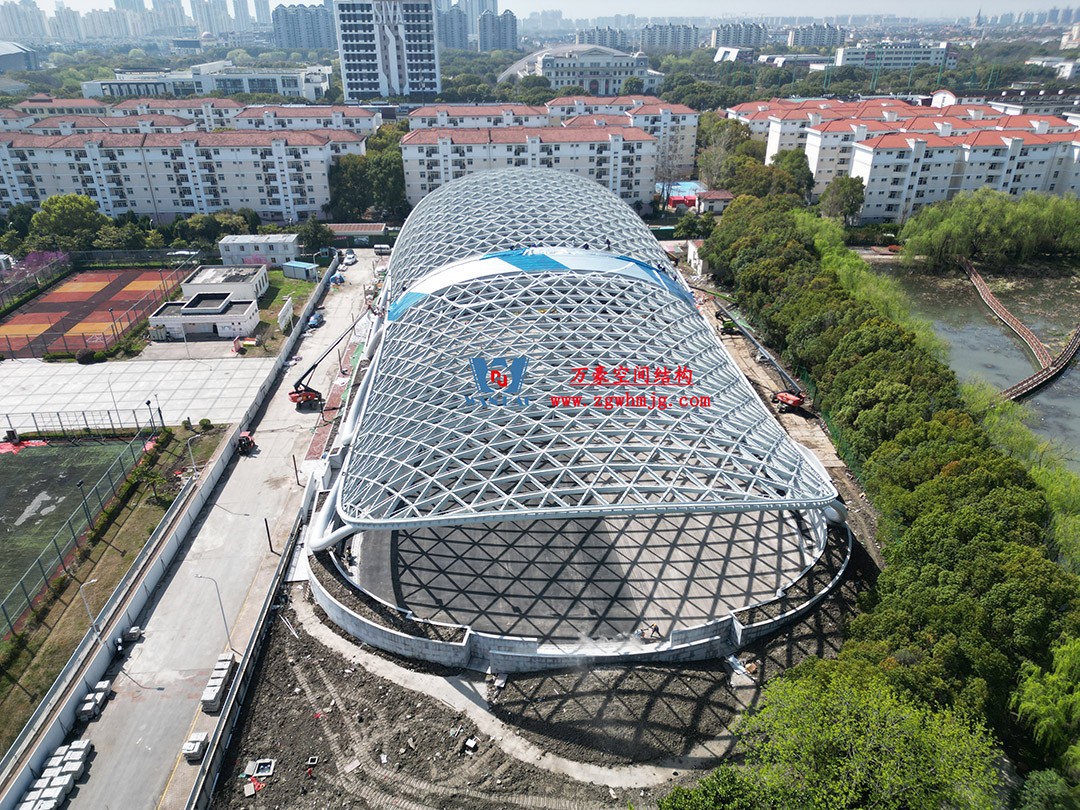上海工程技術(shù)大學(xué)松江校區(qū)風雨操場ETFE膜結(jié)構(gòu)項目