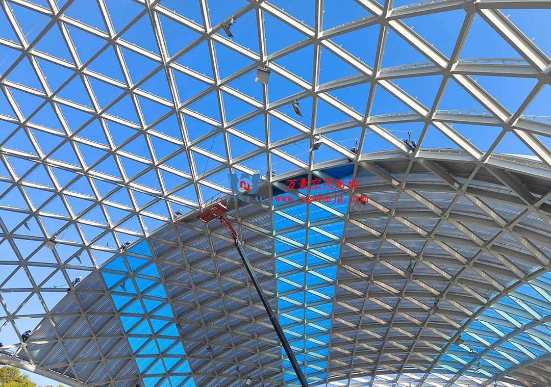 上海工程技術(shù)大學(xué)松江校區(qū)風雨操場ETFE膜結(jié)構(gòu)項目