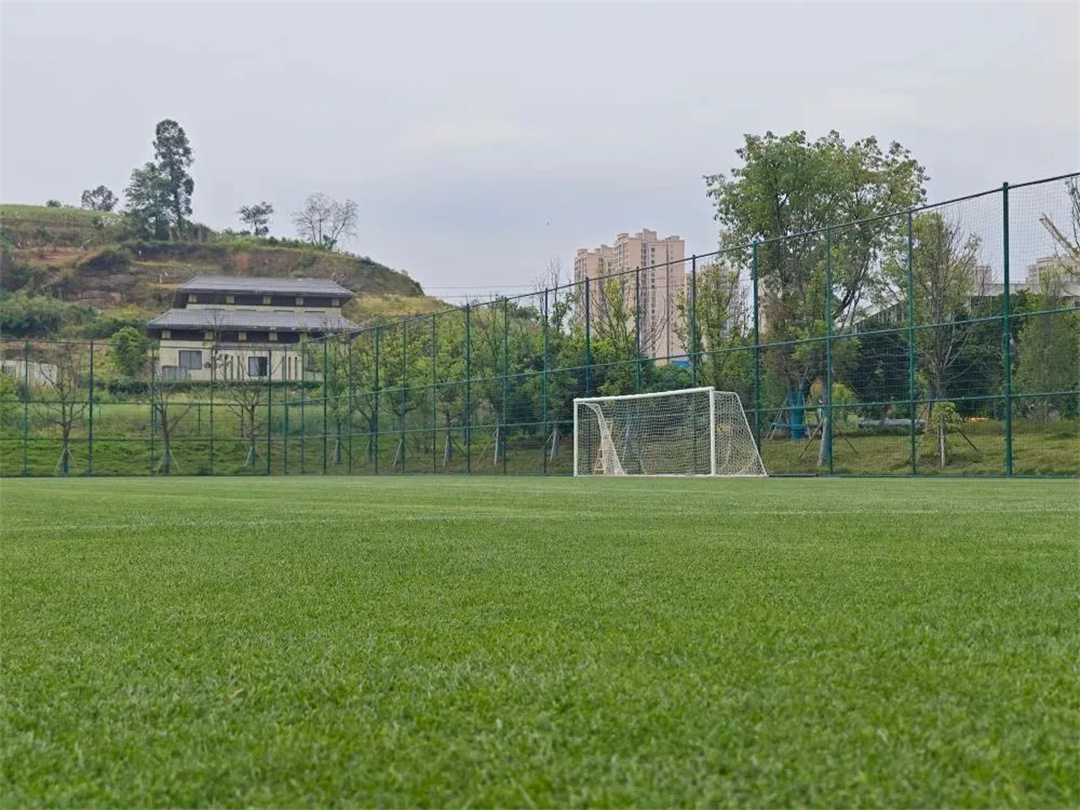 萬(wàn)豪集團(tuán)匠心助力，6月齊聚重慶龍興足球場(chǎng)為國(guó)足吶喊助威！