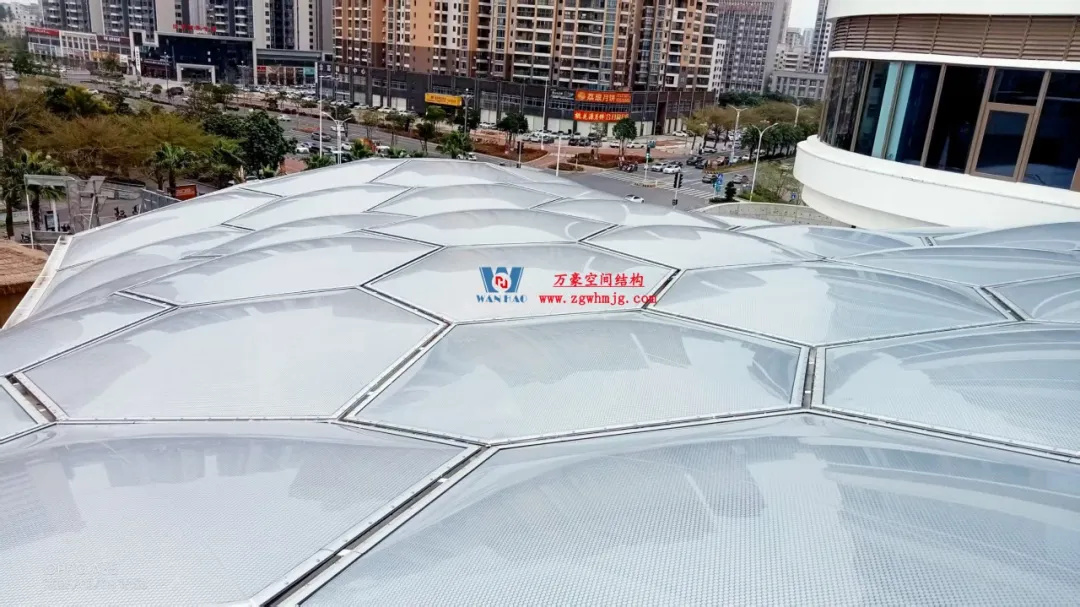 廣州茂名總匯天街商業(yè)街ETFE膜結(jié)構(gòu)項(xiàng)目