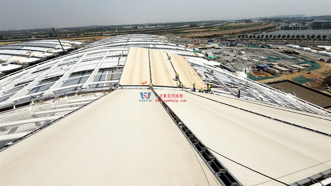 千帆競(jìng)發(fā)勢(shì)如虹｜中原國(guó)際會(huì)展中心膜結(jié)構(gòu)天幕攻堅(jiān)實(shí)錄，擎起中原會(huì)展新地標(biāo)！