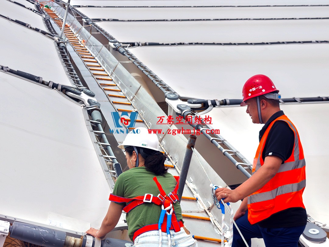 鄭州中原高鐵港數(shù)字展貿(mào)城ETFE膜結(jié)構(gòu) PTFE膜結(jié)構(gòu)項目 鄭州中原高鐵港數(shù)字展貿(mào)城ETFE膜結(jié)構(gòu) PTFE膜結(jié)構(gòu)項目