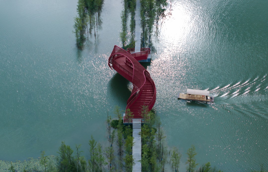 這家設(shè)計(jì)界“夢(mèng)工廠”把童話搬入現(xiàn)實(shí) 這家設(shè)計(jì)界“夢(mèng)工廠”把童話搬入現(xiàn)實(shí)