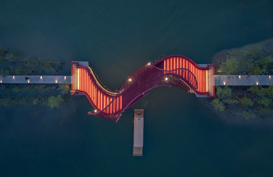 這家設(shè)計(jì)界“夢(mèng)工廠”把童話搬入現(xiàn)實(shí) 這家設(shè)計(jì)界“夢(mèng)工廠”把童話搬入現(xiàn)實(shí)