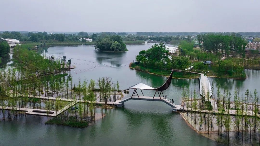 這家設(shè)計(jì)界“夢(mèng)工廠”把童話搬入現(xiàn)實(shí) 這家設(shè)計(jì)界“夢(mèng)工廠”把童話搬入現(xiàn)實(shí)