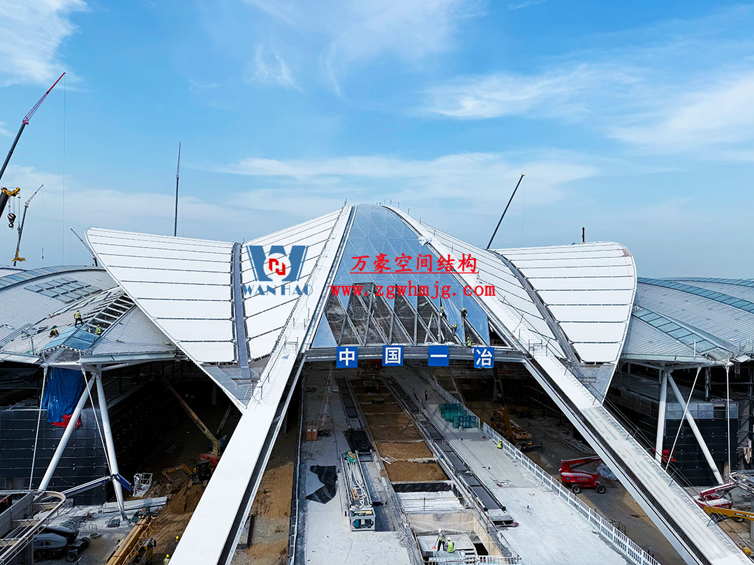 鄭州中原高鐵港數(shù)字展貿(mào)城ETFE PTFE膜結(jié)構(gòu)項(xiàng)目