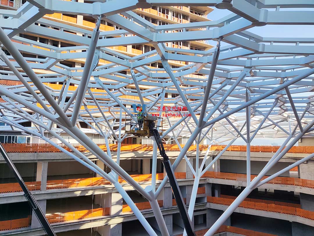 安吉云安里ETFE氣枕商業(yè)天幕圓滿完工