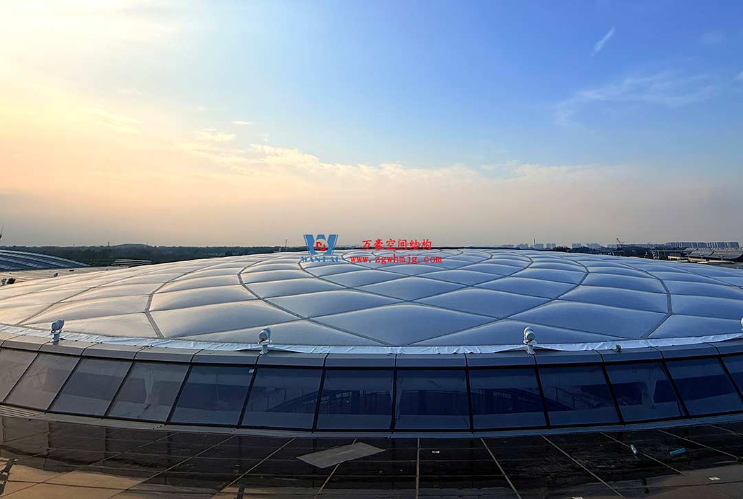 鄭州中原高鐵港數(shù)字展貿(mào)城ETFE PTFE膜結(jié)構(gòu)項(xiàng)目