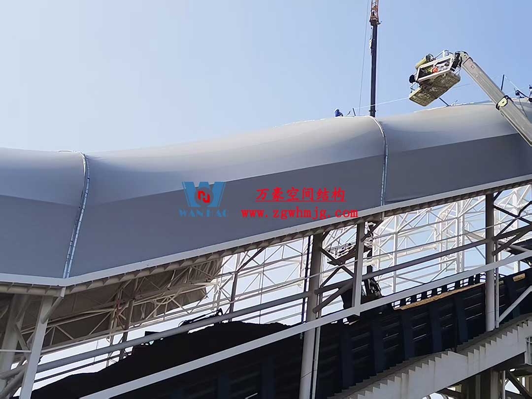 比亞迪紹興嵊州賽車場(chǎng)干拔沙坡觀景平臺(tái)PTFE膜結(jié)構(gòu)