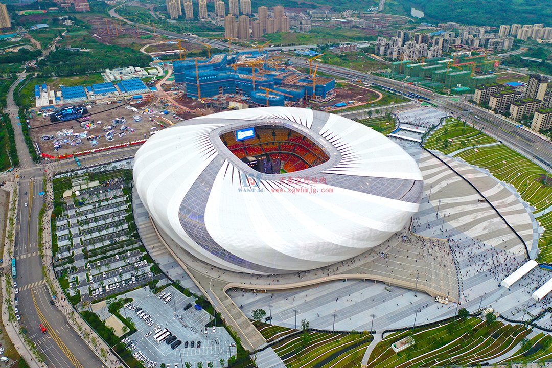 2026 中超球場(chǎng)巡禮?重慶篇｜身披 ETFE「科技薄紗」，龍興足球場(chǎng)點(diǎn)亮山城足球新未來！