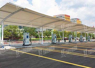 充電樁膜結(jié)構(gòu)車(chē)棚有什么特點(diǎn)？為何如此受歡迎？