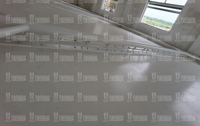 張拉膜安裝好后裝什么顏色的燈好看？景觀膜結(jié)構(gòu)燈光顏色該如何選擇？