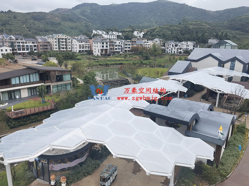 ETFE膜結(jié)構(gòu)建筑有哪些優(yōu)勢(shì)？ETFE膜結(jié)構(gòu)材料對(duì)比其他材料有哪些優(yōu)點(diǎn)？