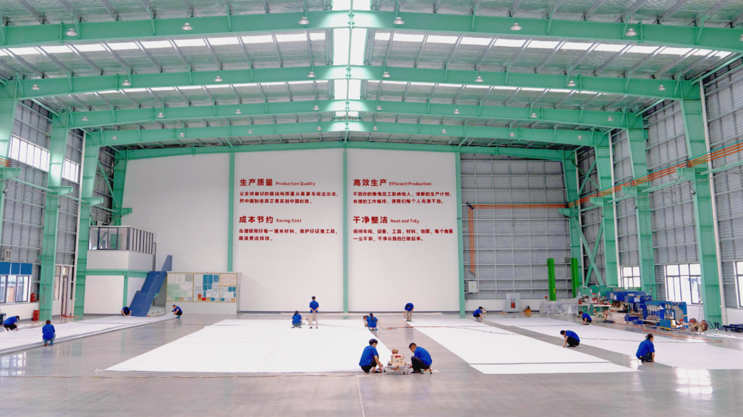 從一張圖紙到震撼膜結(jié)構(gòu)！揭秘工廠如何打造 “建筑皮膚”