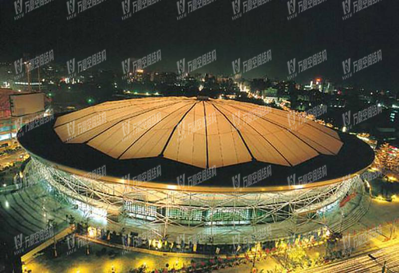 膜結(jié)構(gòu)工程建筑加工安裝時(shí)有哪些規(guī)范事項(xiàng)需要注意？