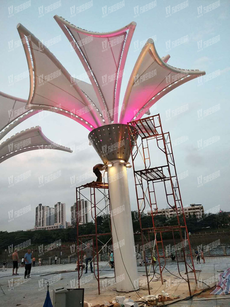 東莞市東江西岸PTFE網(wǎng)格覆膜結(jié)構(gòu)項(xiàng)目 東莞市東江西岸PTFE網(wǎng)格覆膜結(jié)構(gòu)項(xiàng)目